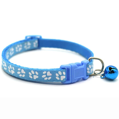 Collier coloré pour animaux de compagnie avec clochette